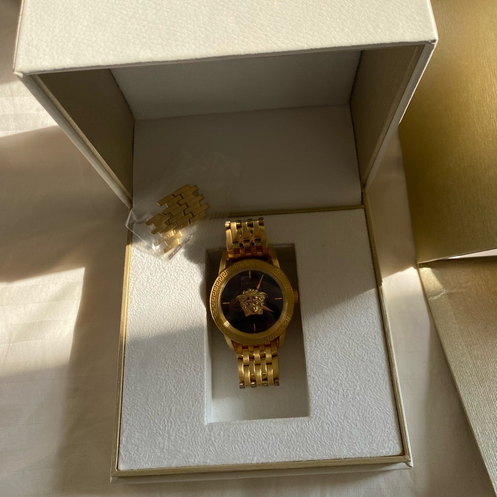 Versace Palazzo Empire black gold Stainless Steel Men's Watch NEW - Picture 4 of 12
